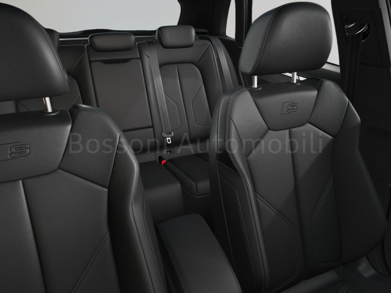 7 - Audi Q3 40 2.0 tdi 193cv identity black quattro s tronic