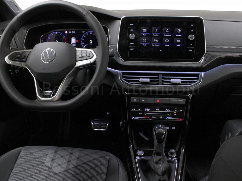 7 - Volkswagen T-Cross 1.0 tsi 115cv r-line dsg