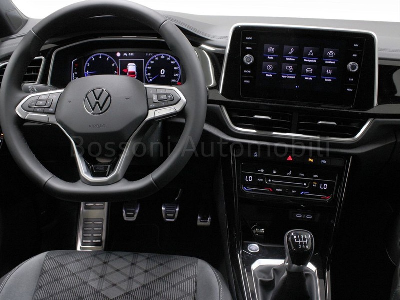 7 - Volkswagen T-Roc 1.5 tsi act r line