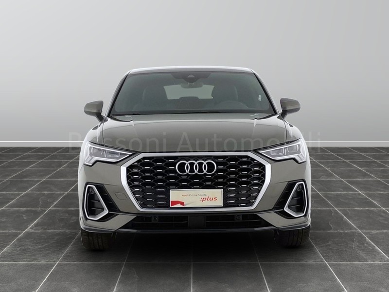 13 - Audi Q3 sportback 35 2.0 tdi s line edition s tronic