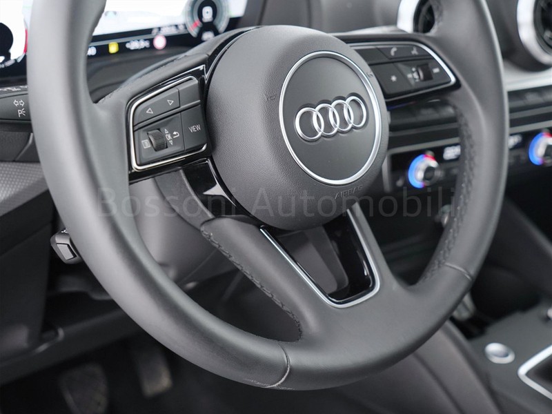 25 - Audi Q2 30 1.0 tfsi 116cv business advanced