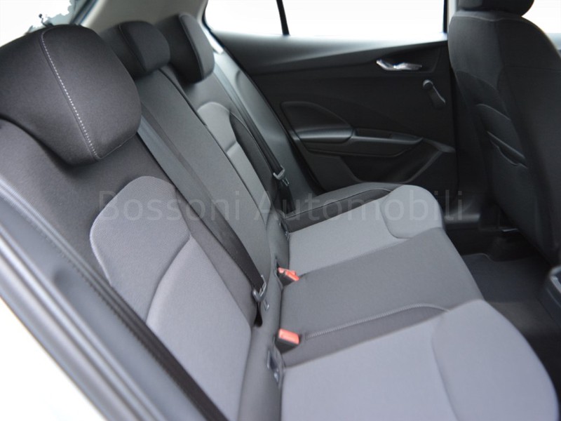 7 - Skoda Fabia 1.0 tsi evo 95cv young edition