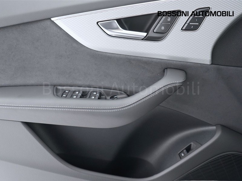 13 - Audi Q8 50 3.0 v6 tdi mhev s line edition quattro tiptronic