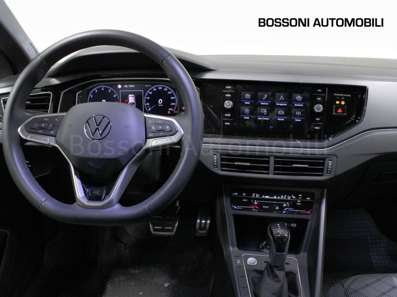 7 - Volkswagen Taigo 1.0 tsi 115cv r-line dsg