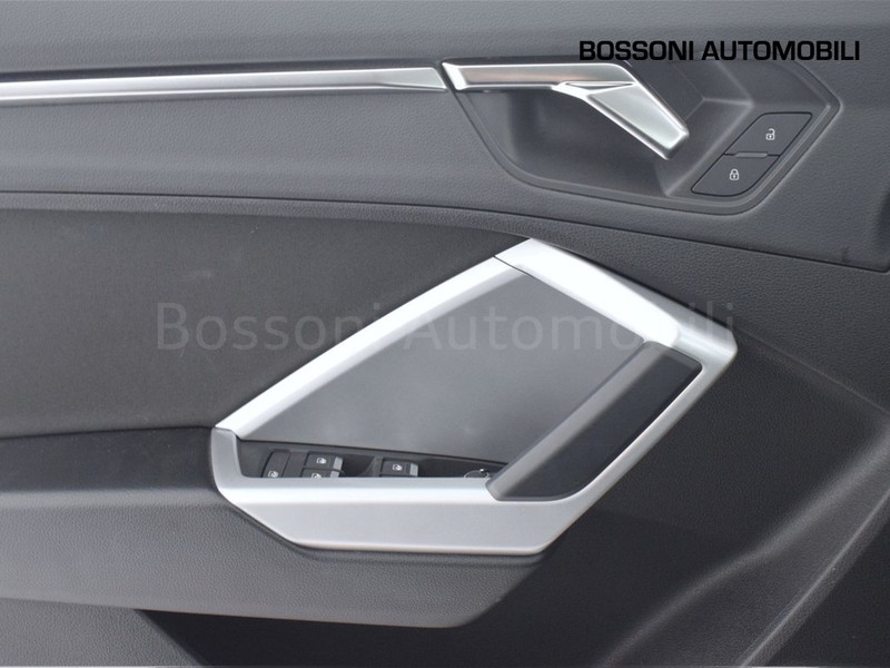 13 - Audi Q3 35 2.0 tdi business advanced s tronic