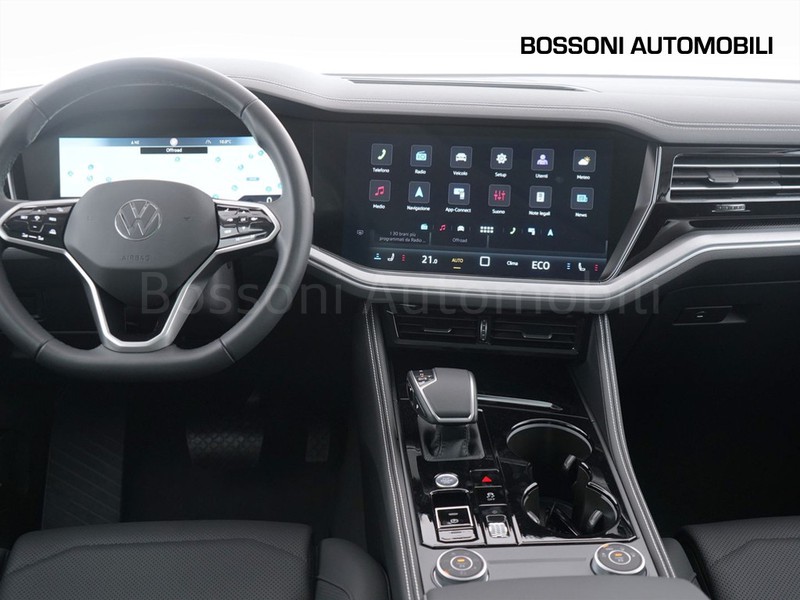 7 - Volkswagen Touareg 3.0 v6 v6 tsi ehybrid 381cv elegance