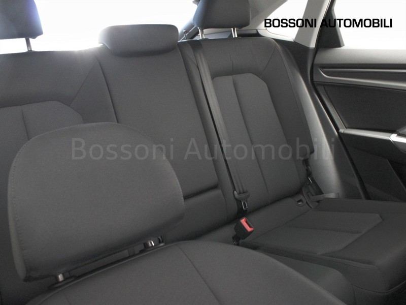 19 - Audi Q3 sportback 45 1.4 tfsi e business plus s tronic