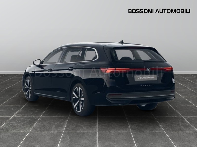 7 - Volkswagen Passat 2.0 tdi scr evo 150cv business dsg