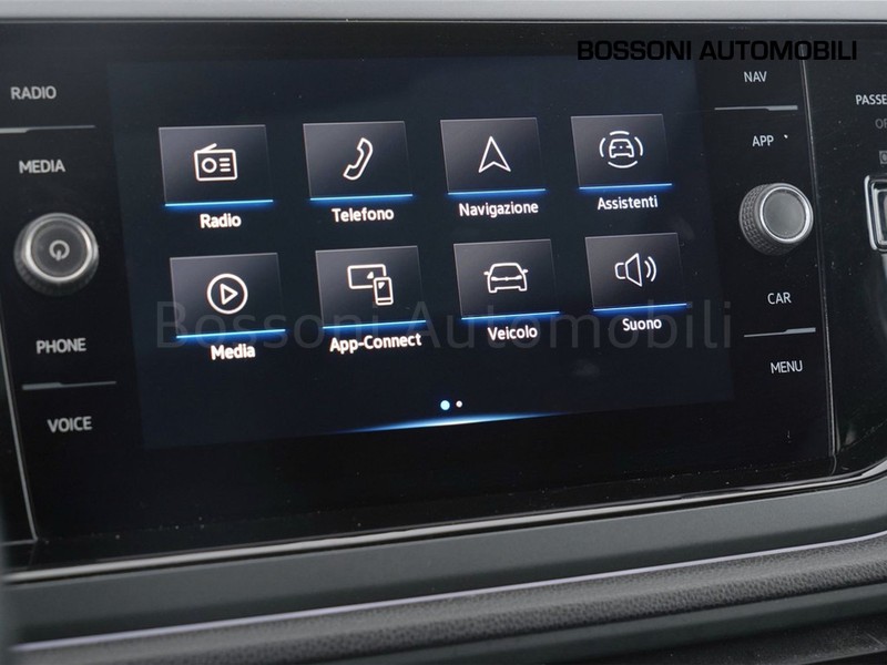 31 - Volkswagen Taigo 1.0 tsi 110cv r-line