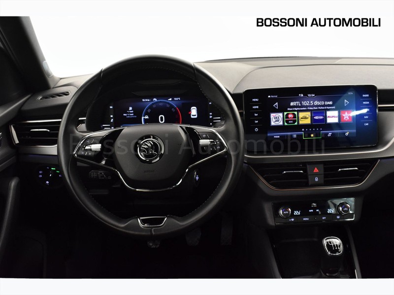 7 - Skoda Kamiq 1.0 tsi 110cv dark shade