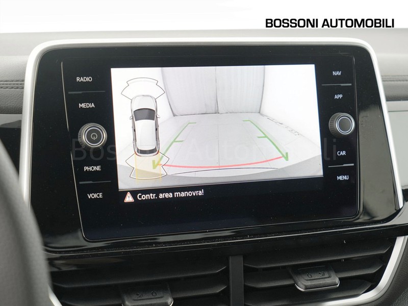 31 - Volkswagen T-Roc 1.0 tsi 115cv r-line plus