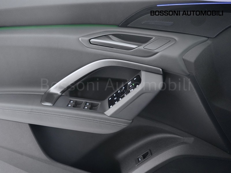 13 - Audi Q5 2.0 tdi mhev+ 204cv s line edition quattro s tronic