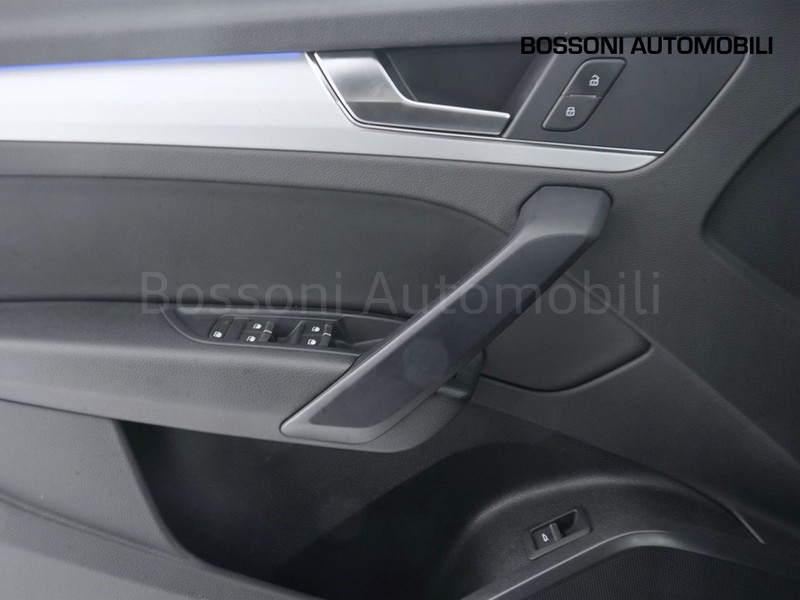 13 - Audi Q5 40 2.0 tdi mhev 12v s line plus quattro s tronic