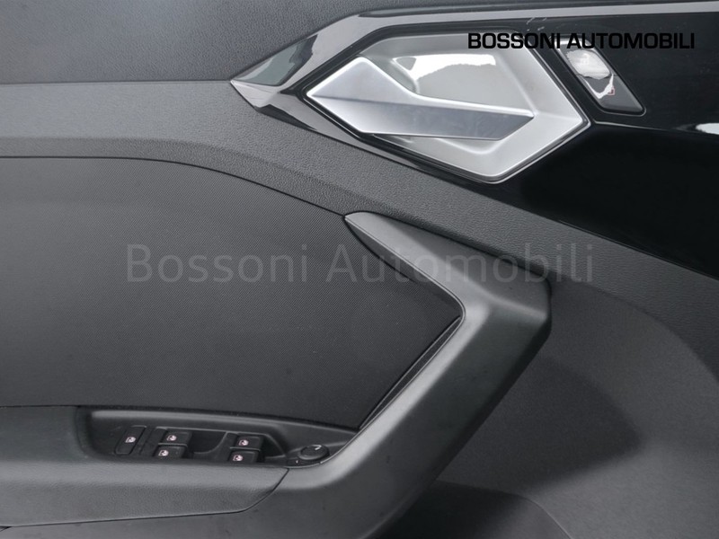 13 - Audi A1 sportback 25 1.0 tfsi business