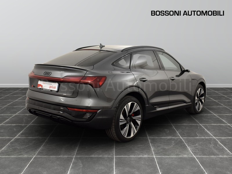 31 - Audi Q8 e-tron sportback 55 s line edition quattro