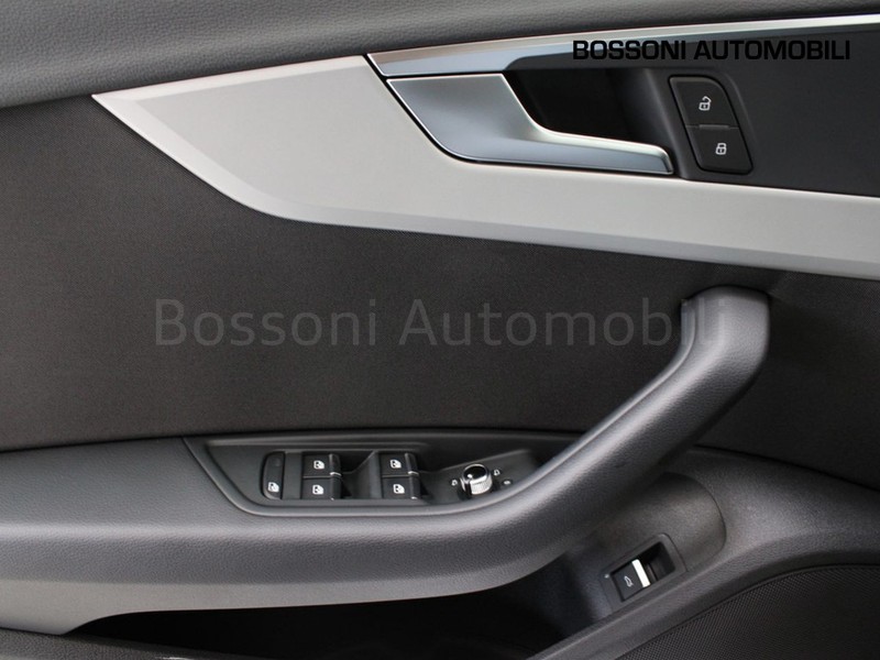 13 - Audi A4 avant 30 2.0 tdi mhev 136cv business advanced s tronic