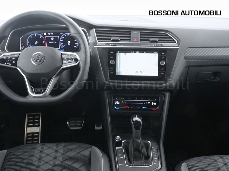 7 - Volkswagen Tiguan 2.0 tdi scr 150cv r-line dsg