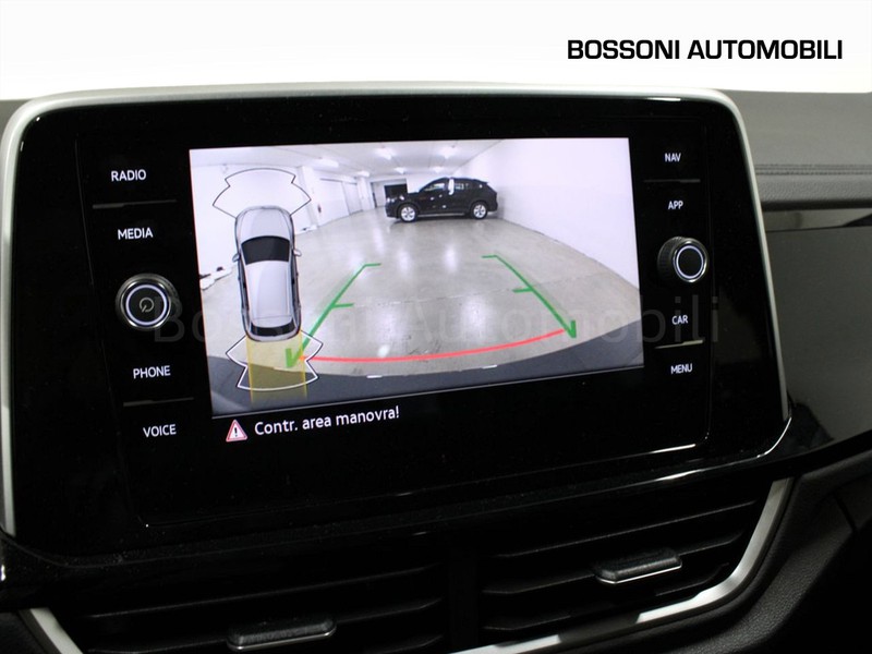 25 - Volkswagen T-Roc 1.0 tsi 115cv r-line plus