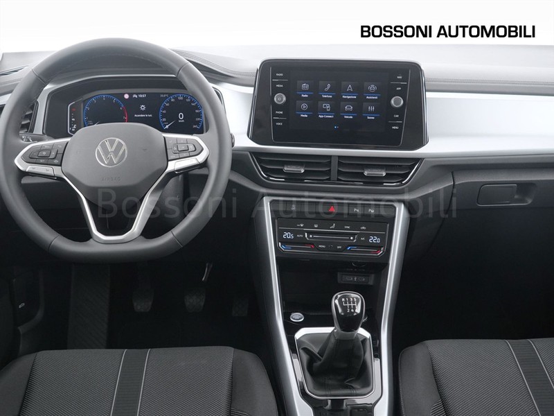 7 - Volkswagen T-Roc 1.0 tsi 115cv life