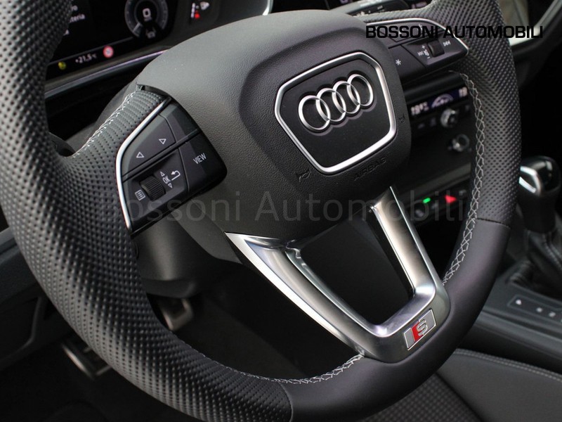 25 - Audi Q3 sportback 45 1.4 tfsi e identity black s tronic