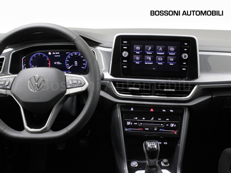 7 - Volkswagen T-Roc 1.0 tsi 115cv style