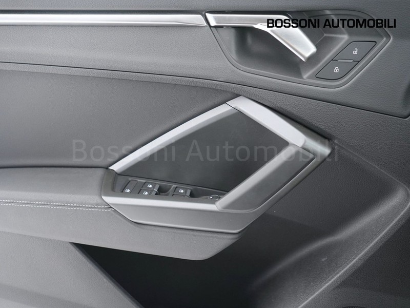 13 - Audi Q3 35 2.0 tdi s line edition s tronic