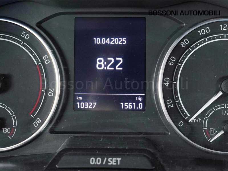 31 - Skoda Kamiq 1.0 tsi 95cv ambition