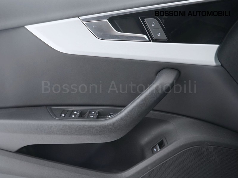 13 - Audi A4 avant 40 2.0 tdi mhev 204cv s line edition quattro s tronic