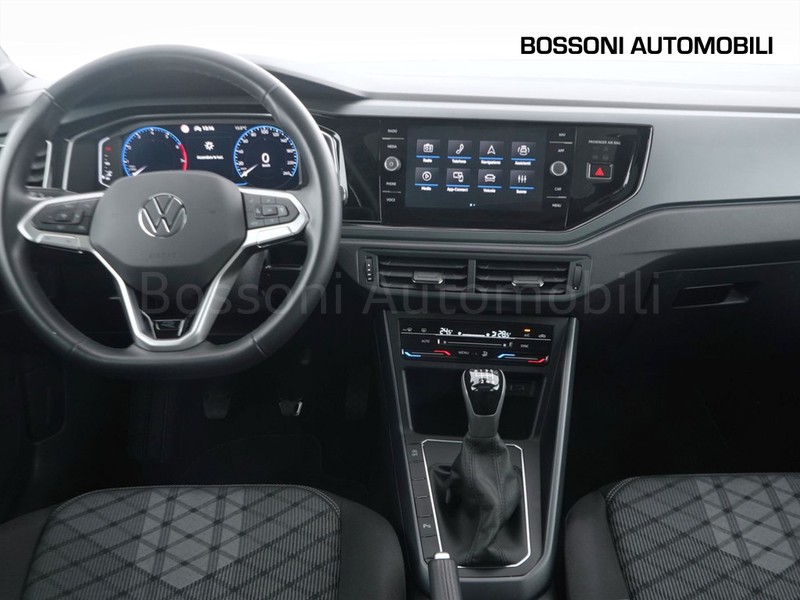 7 - Volkswagen Taigo 1.0 tsi 115cv r-line