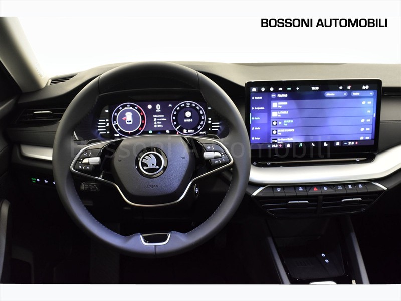 7 - Skoda Octavia wagon 2.0 tdi 150cv executive dsg