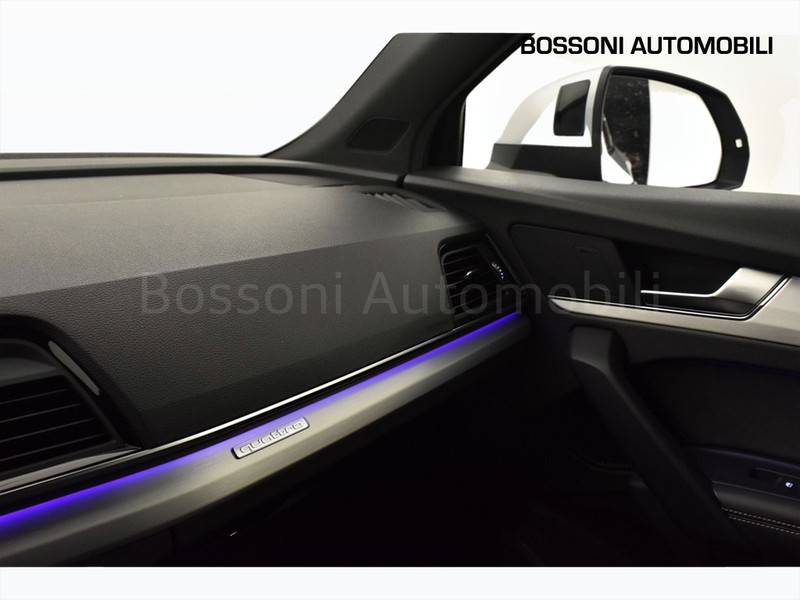 25 - Audi Q5 sportback 40 2.0 tdi mhev 12v s line plus quattro s tronic