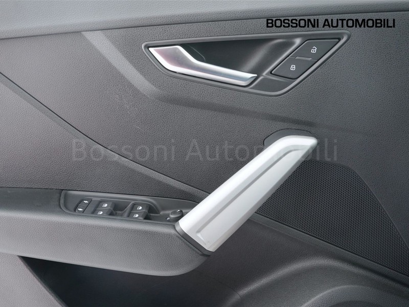 13 - Audi Q2 30 2.0 tdi s line edition s tronic