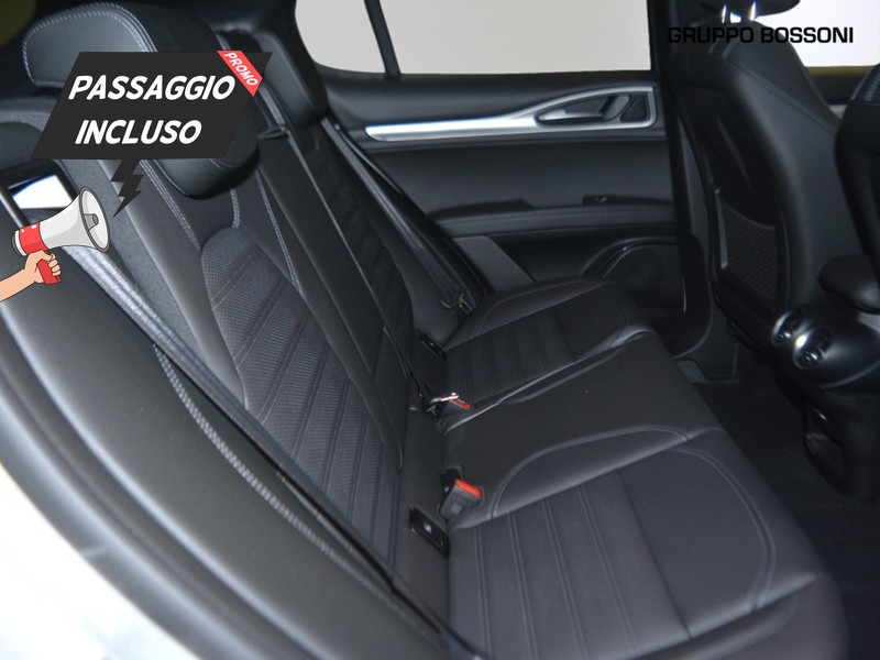 7 - Alfa Romeo Stelvio 2.2 turbo 210cv veloce q4 at8