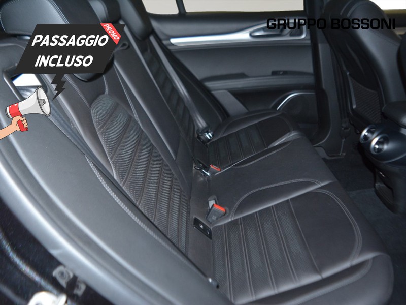 7 - Alfa Romeo Stelvio 2.2 turbo 210cv veloce q4 at8
