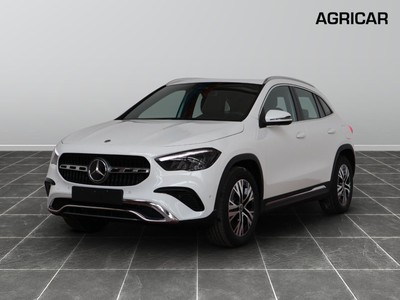 Mercedes GLA 180 d progressive advanced 8g-dct