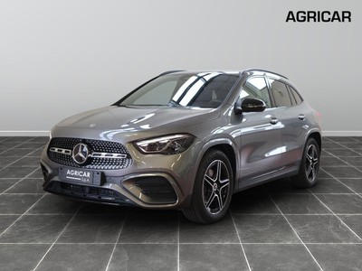 Mercedes GLA 200 amg line premium 7g-dct