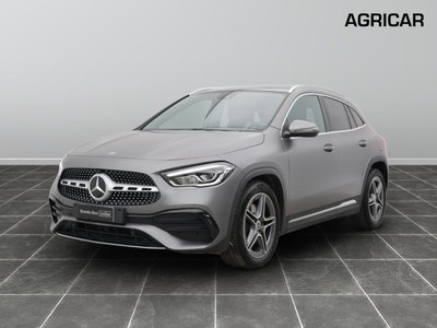 Mercedes GLA 180 d premium 8g-dct