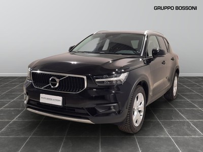 Volvo XC40 2.0 b4 momentum pro awd automatico 7m