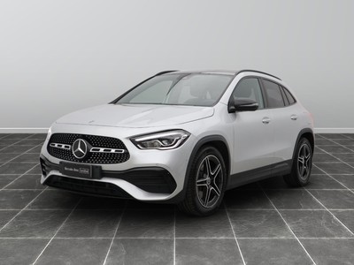 Mercedes GLA 250 premium 8g-dct