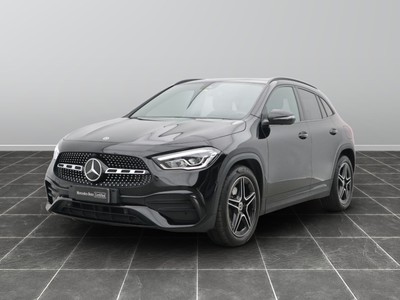 Mercedes GLA 180 d premium 8g-dct