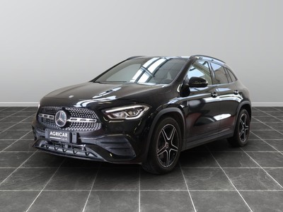 Mercedes GLA 200 d premium 8g-dct