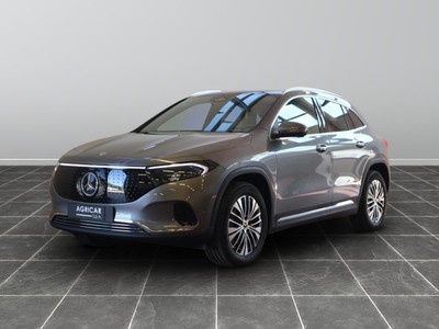 Mercedes EQA 250+ street edition