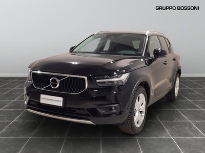 Volvo XC40 2.0 b4 momentum pro awd automatico 7m