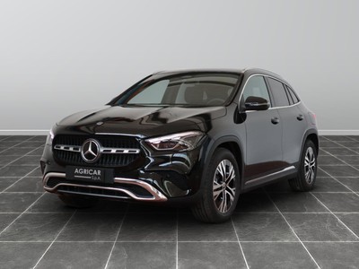 Mercedes GLA 180 d progressive advanced 8g-dct