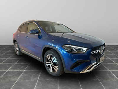 Mercedes GLA 180 d progressive advanced plus 8g-dct