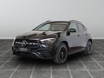 Mercedes GLA 200 d amg line premium 8g-dct
