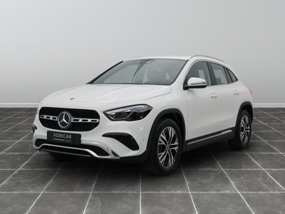 Mercedes GLA 180 d progressive advanced 8g-dct
