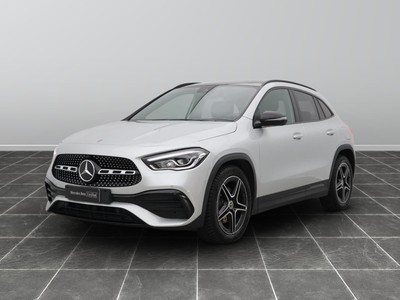 Mercedes GLA 200 d premium 8g-dct