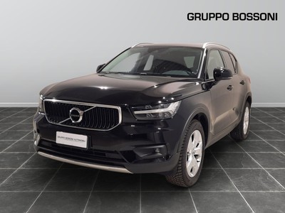 Volvo XC40 2.0 b4 momentum pro awd automatico 7m