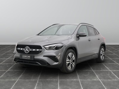 Mercedes GLA 180 d progressive advanced 8g-dct